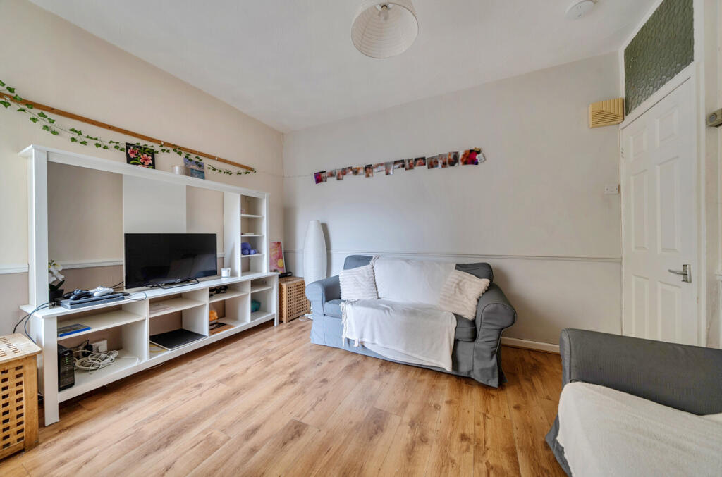 House in Portsmouth - View 2