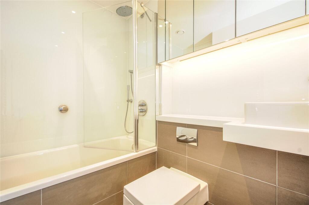 Apartment in London - View 5