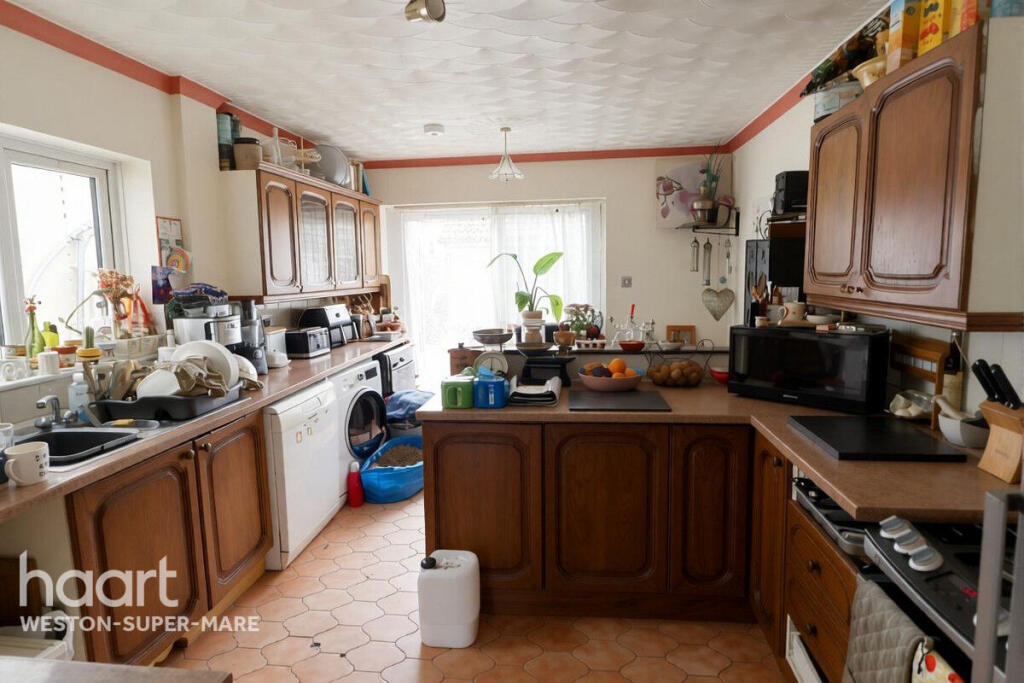 House in Weston-super-Mare, Whitecross Village