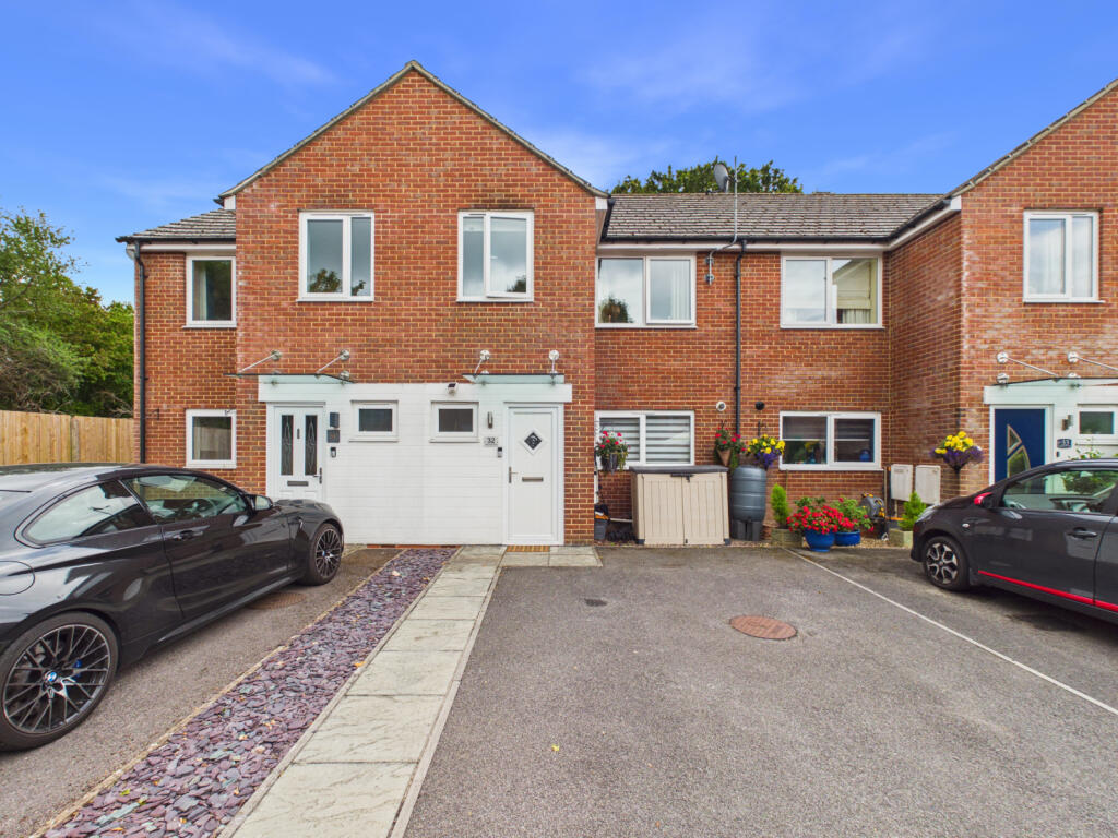Main image of property: Branewick Close, Fareham, PO15 5RS