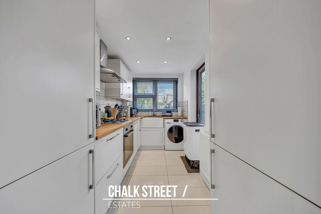 House in Romford - View 5