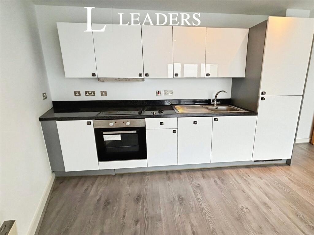 Apartment in Liverpool - View 3