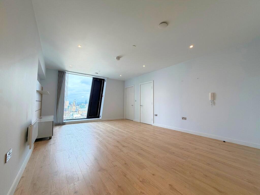 Apartment in Manchester - View 4
