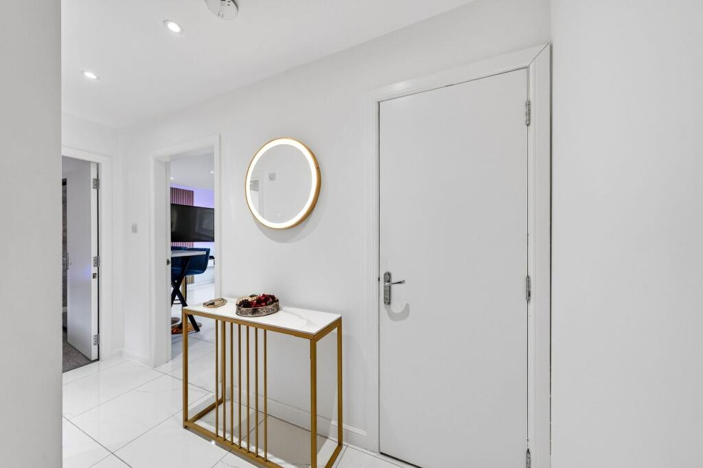 Apartment in Edinburgh - More