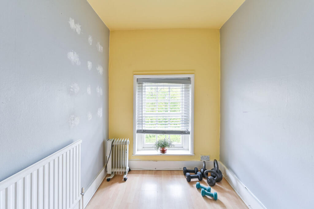 Apartment in London - More
