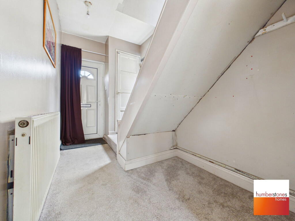 House in Birmingham, West Midlands - More