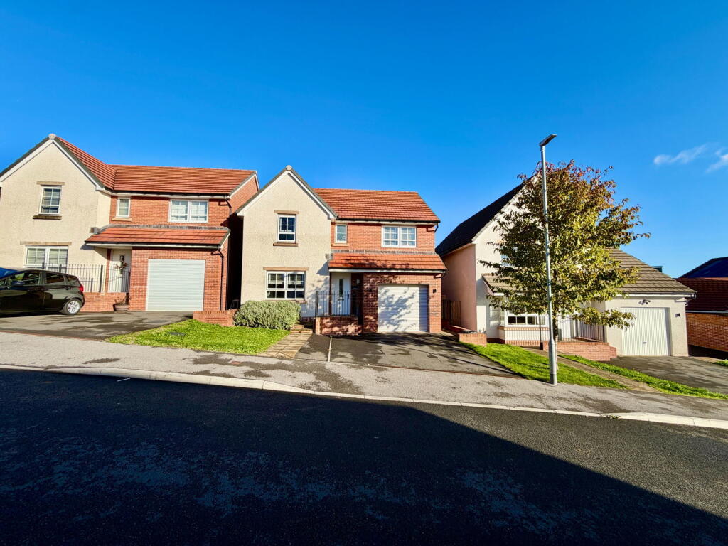 House in Newport - View 5