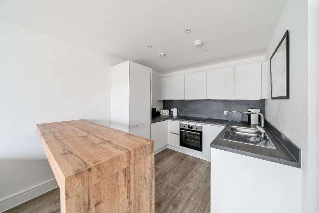 House in Southampton - View 5