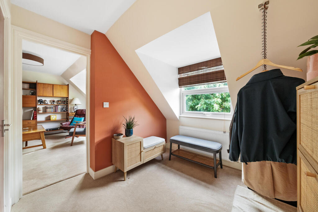 Apartment in London - More