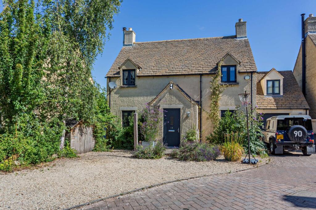 4-bed detached on The Wern, Lechlade, Gloucestershire, GL7, £575,000