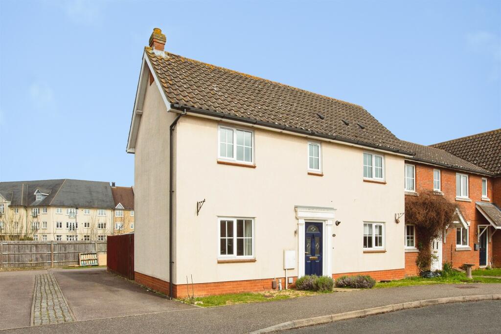 Main image of property: Chaffinch Walk, Great Cambourne, Cambridge