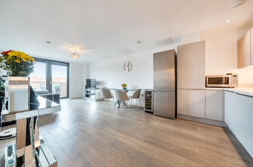 Apartment in Dartford - View 4
