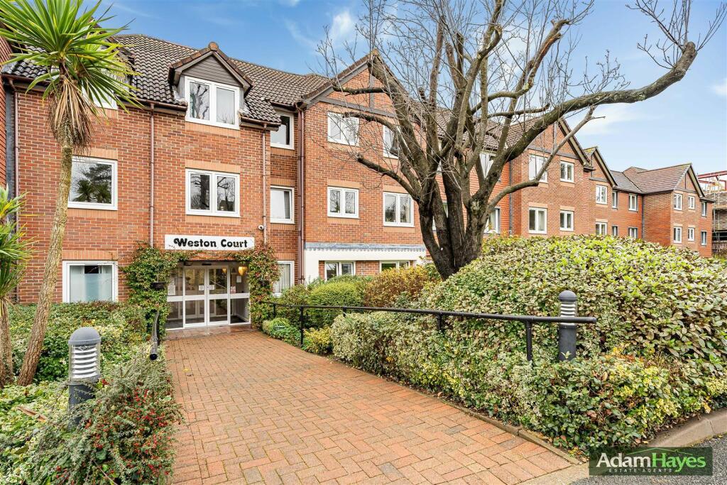 Main image of property: Farnham Close, Whetstone, N20