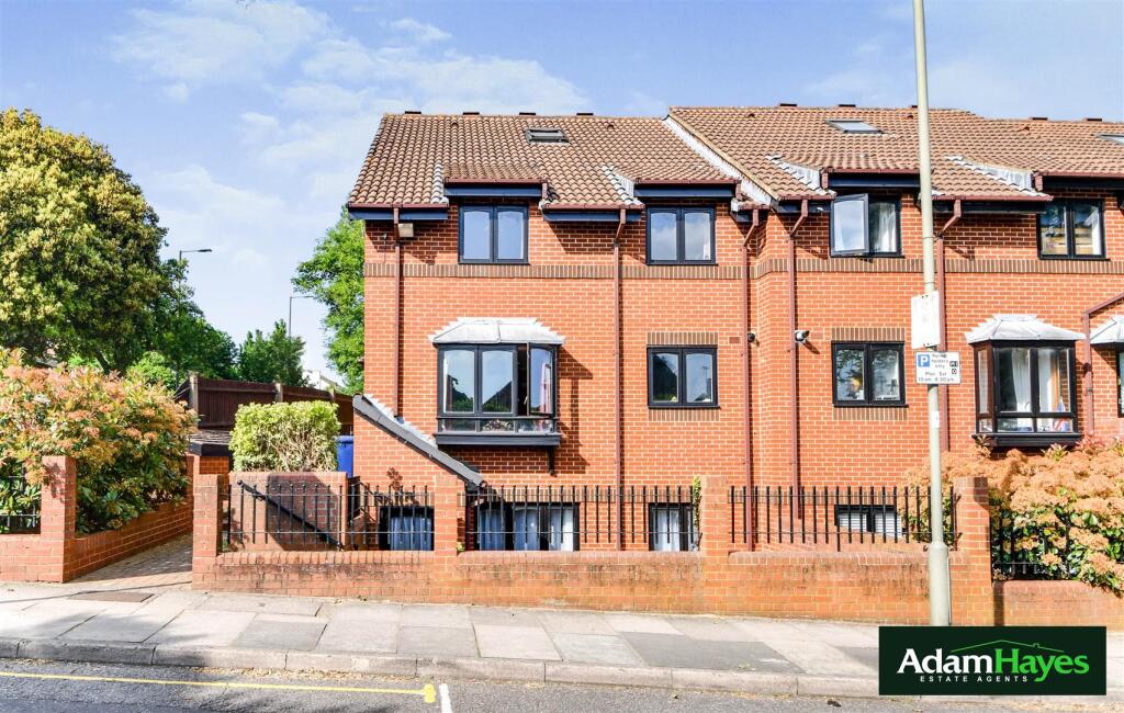 Main image of property: The Causeway, East Finchley, N2