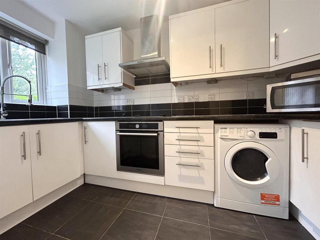 Apartment in Stevenage - More