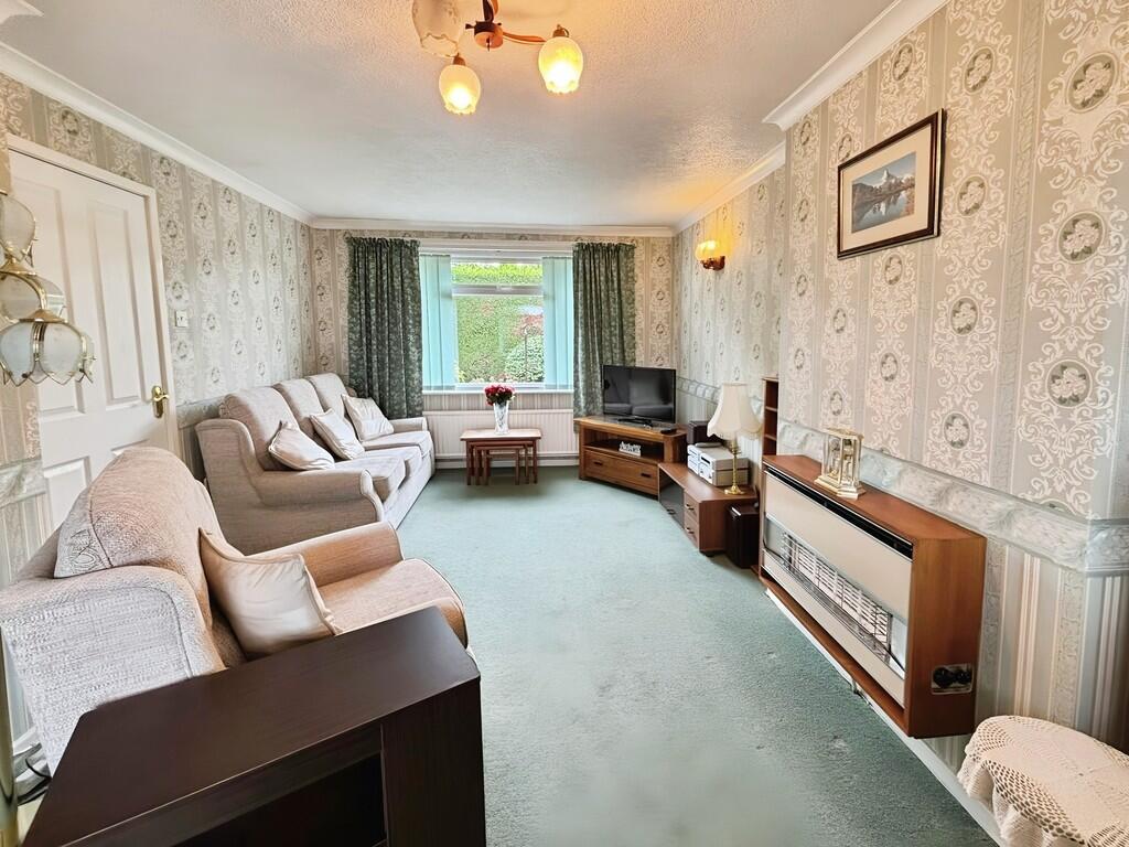 House in West Lindsey, Gainsborough - View 2
