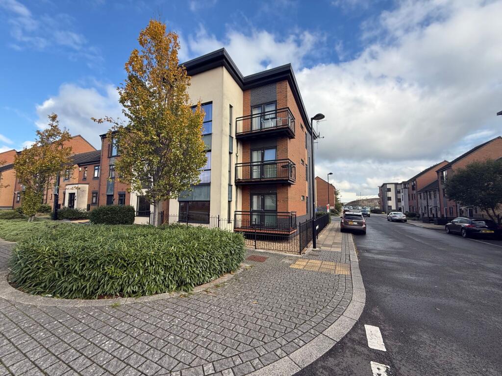 2-bed flat on Norville Drive, Stoke-On-Trent, ST1, £125,000