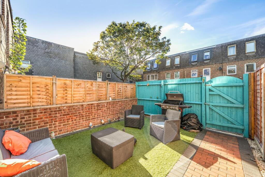 House in Portsmouth - View 5