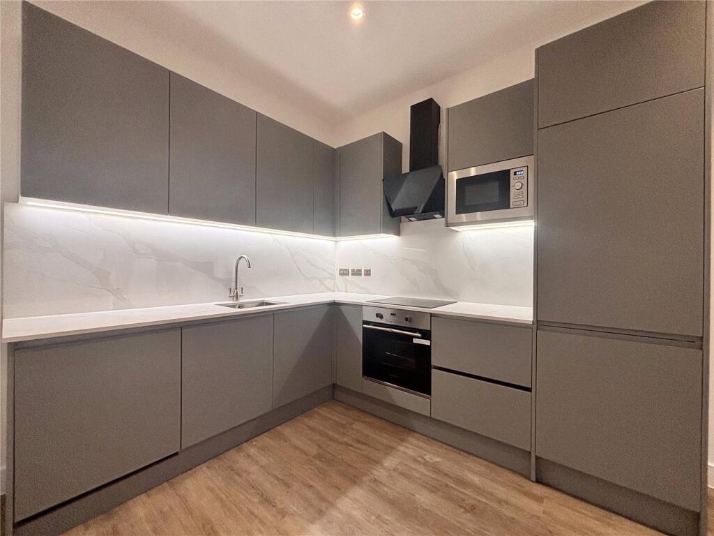 Main image of property: Roop House, Fleet, Hampshire, GU51