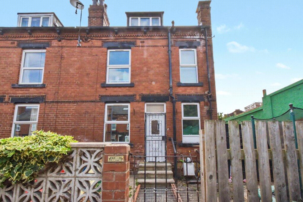 Main image of property: Cecil Grove, Leeds, West Yorkshire