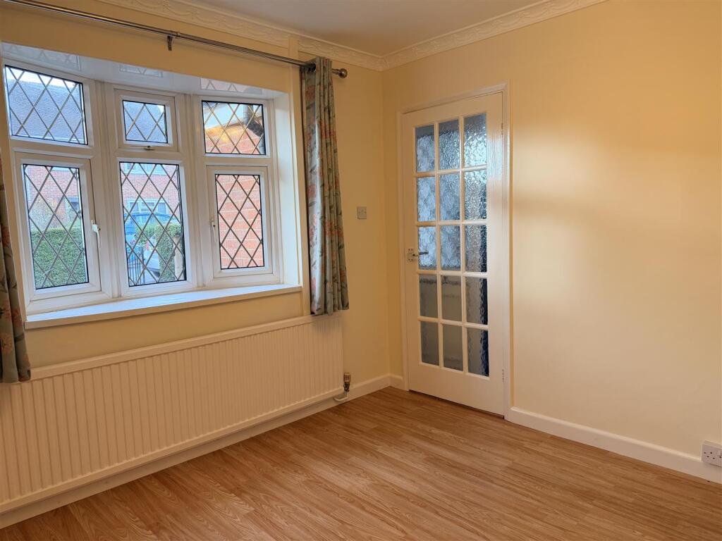 House in Oadby and Wigston, Oadby - More
