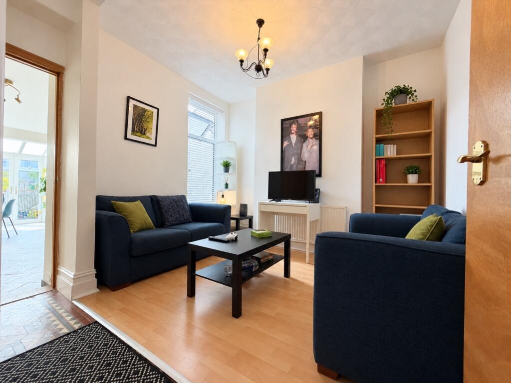 House in Cardiff, Maindy, Cathays - View 2