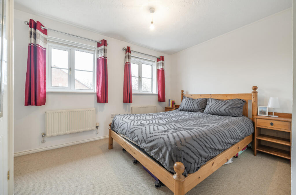 Miller Drive, Winnersh, Wokingham photo 3
