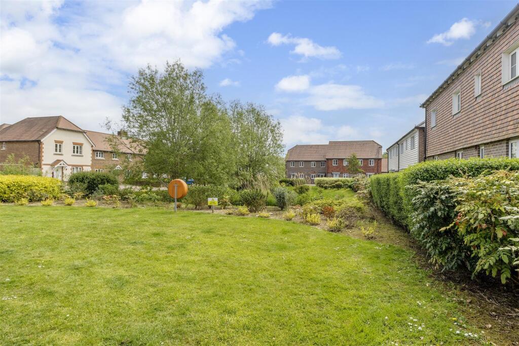 Splice Lane, Hailsham - View 2