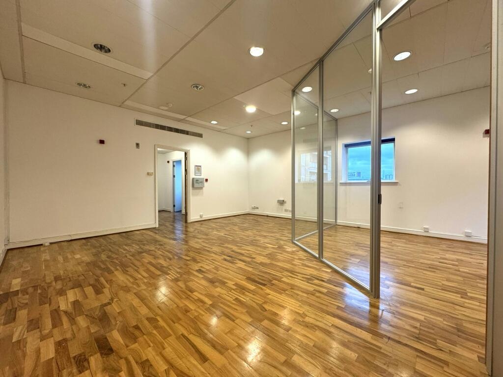 Unit G6a - Office 2.jpg