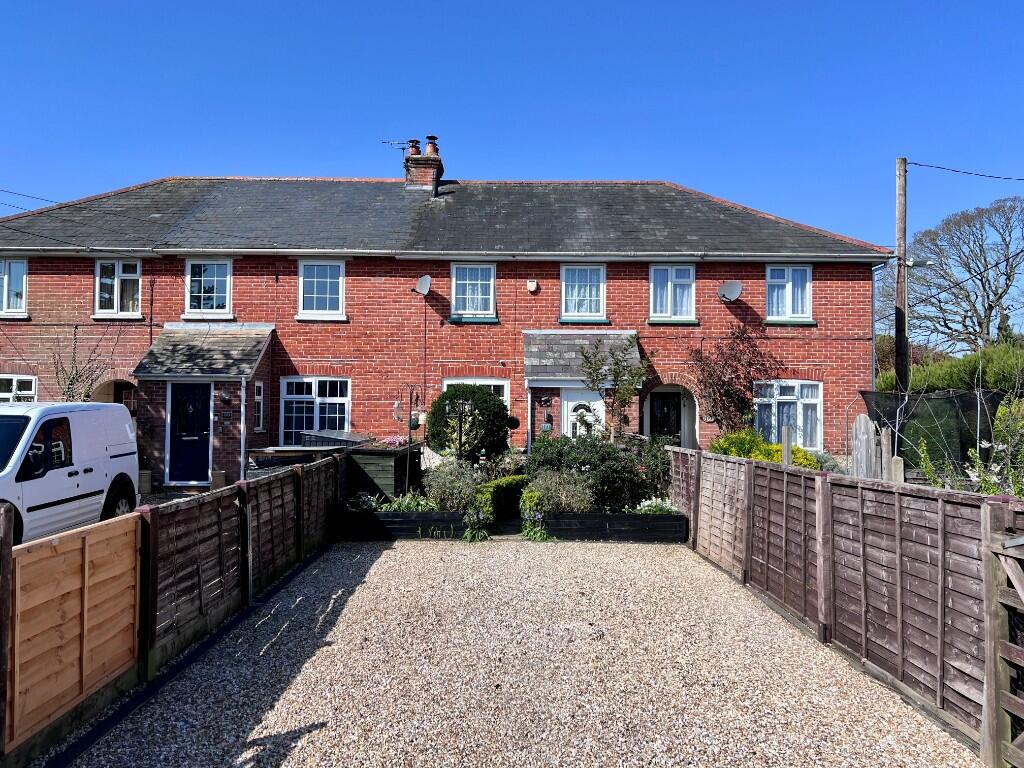 Main image of property: Hampton Lane, SO45
