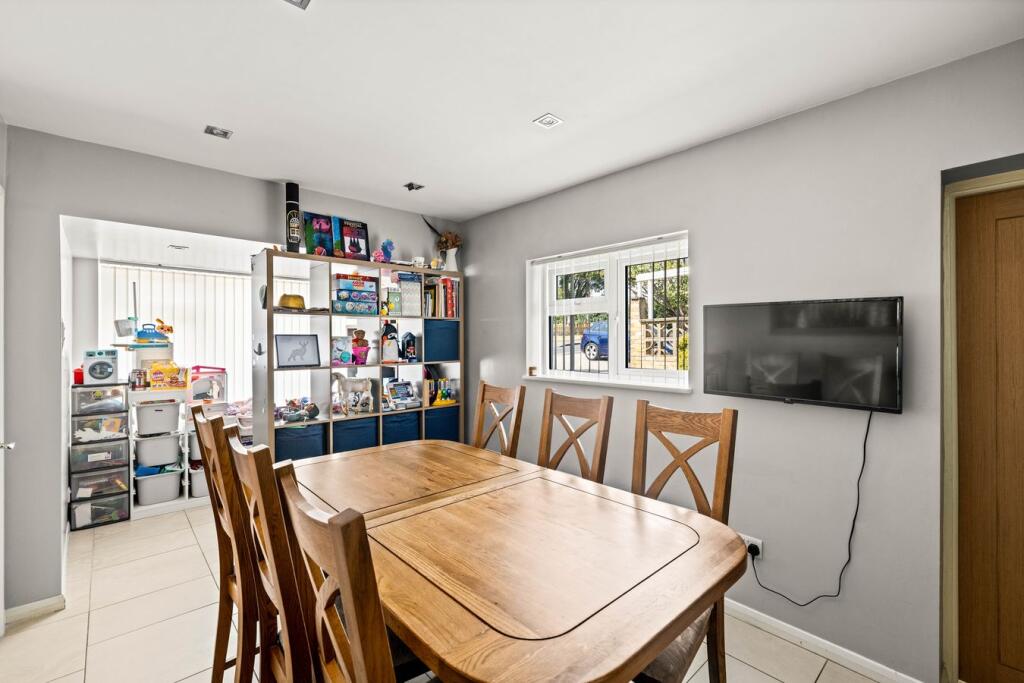 House in Dover, Shepherdswell with Coldred - More