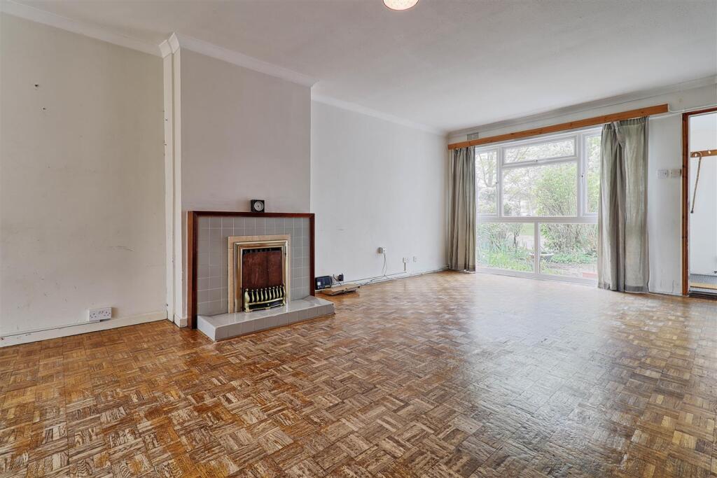 House in Cambridge, Chesterton - More