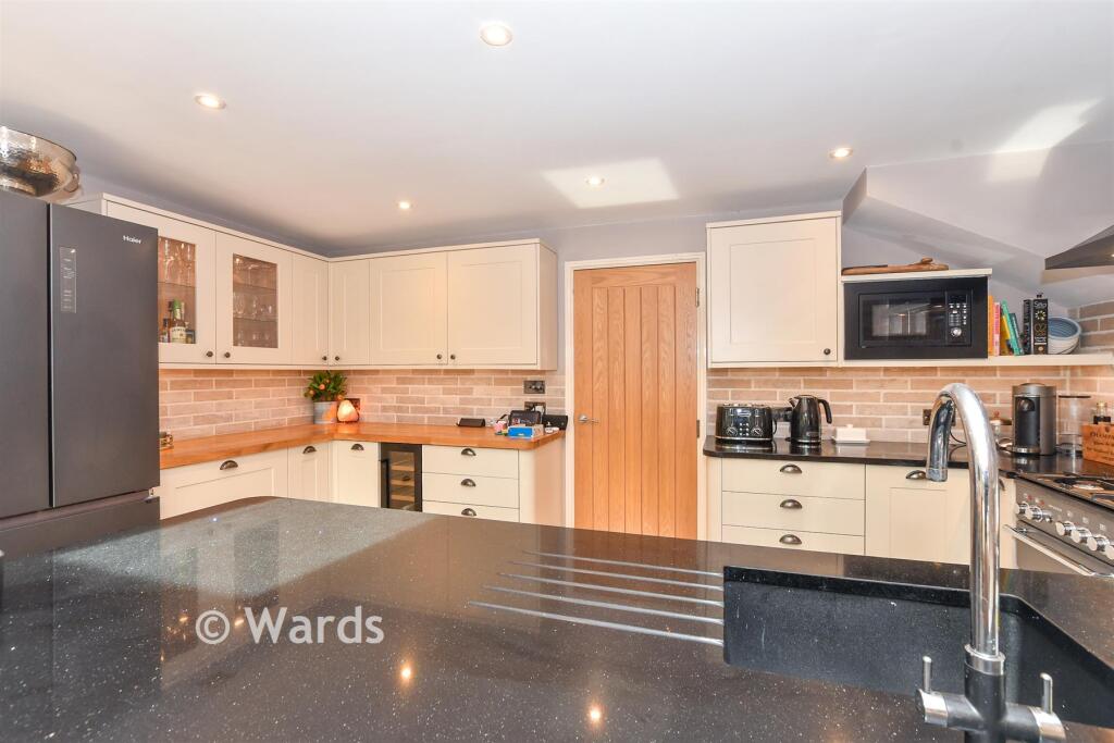 House in Tonbridge - More