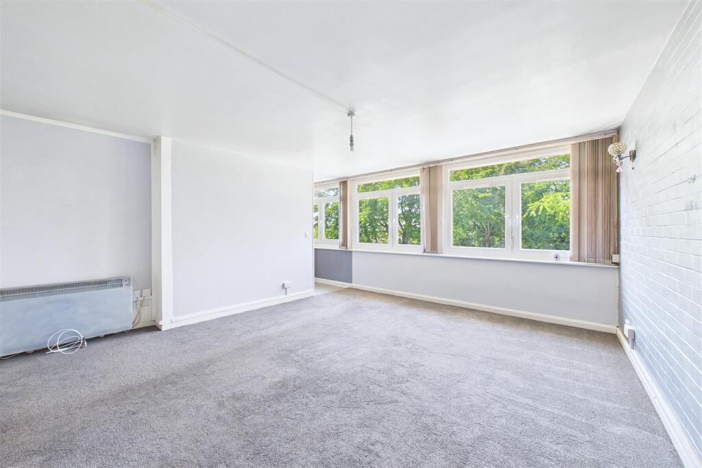 Apartment in Clevedon, Walton Park - View 3