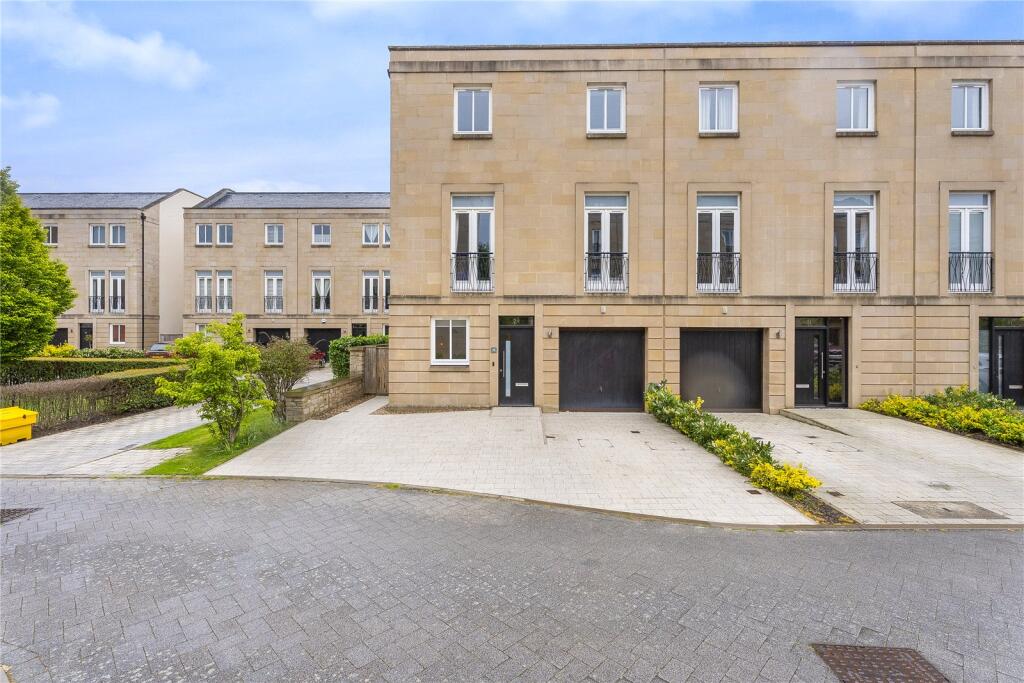 Main image of property: Larkfield Gardens, Trinity, Edinburgh, EH5