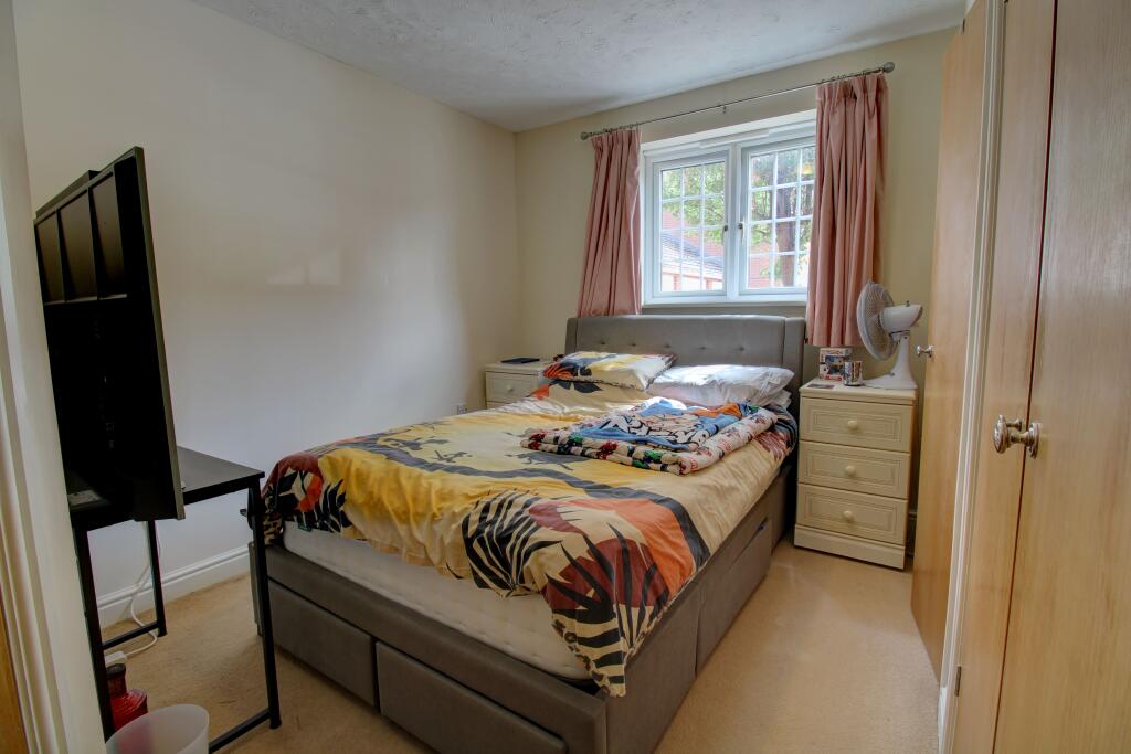 Apartment in Ipswich - View 5