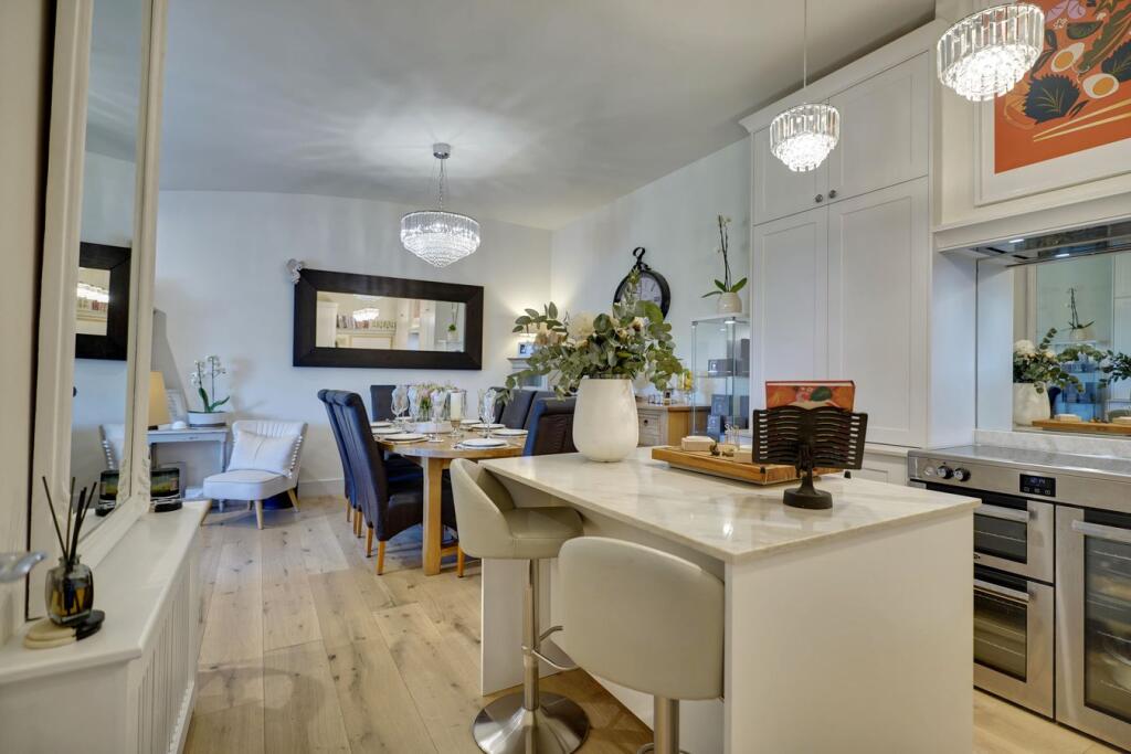 Main image of property: Mead Lane, Hertford, SG13