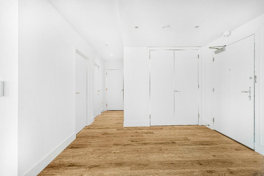 Apartment in Harlow, Essex - More