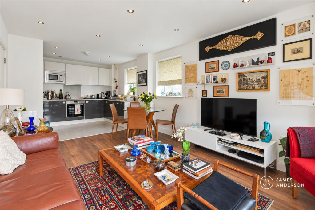 Apartment in London - View 5
