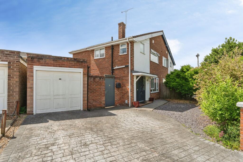 Main image of property: Richmond Crescent, Vicars Cross, Chester, Cheshire, CH3