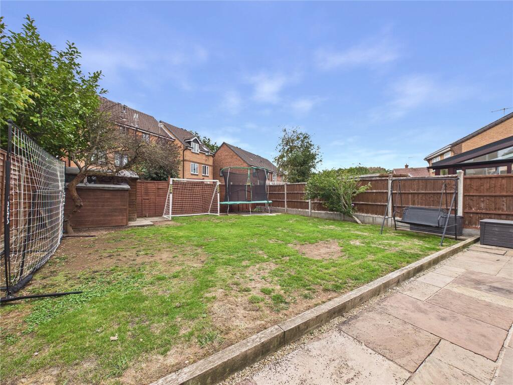 House in Worcester - View 5