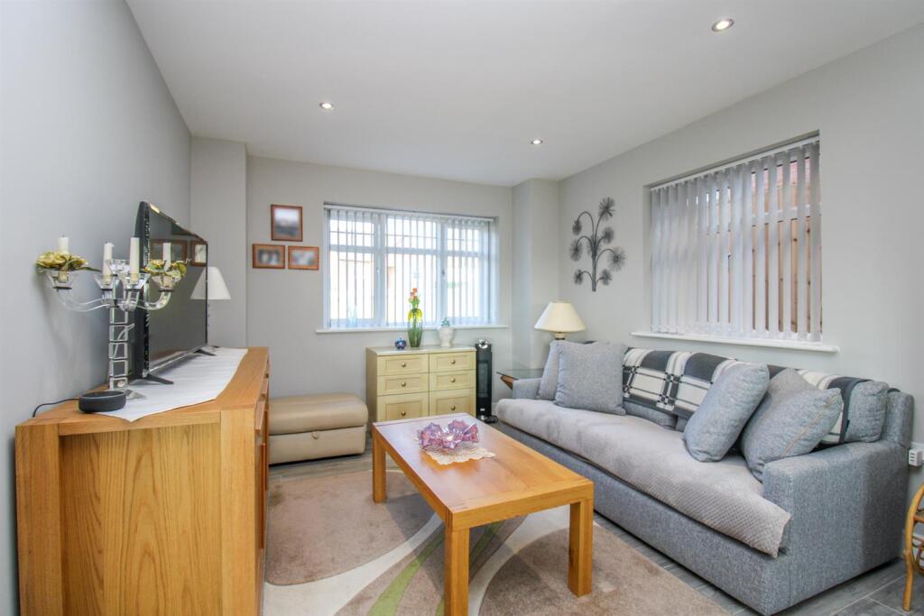 House in Northampton - View 4