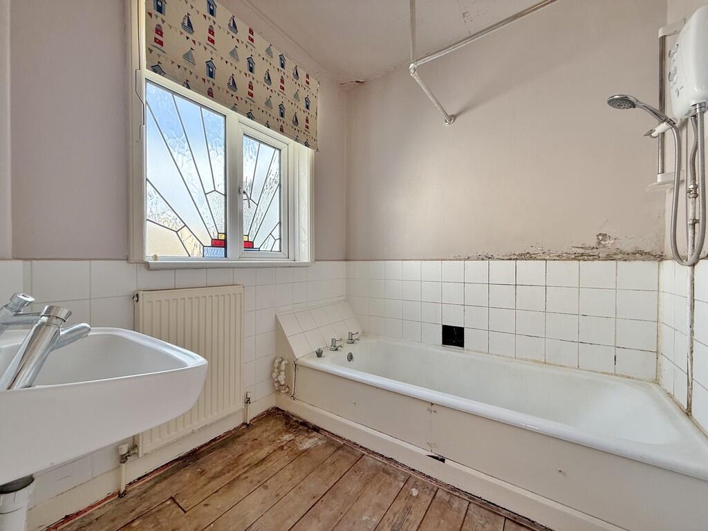 House in Portsmouth - View 4