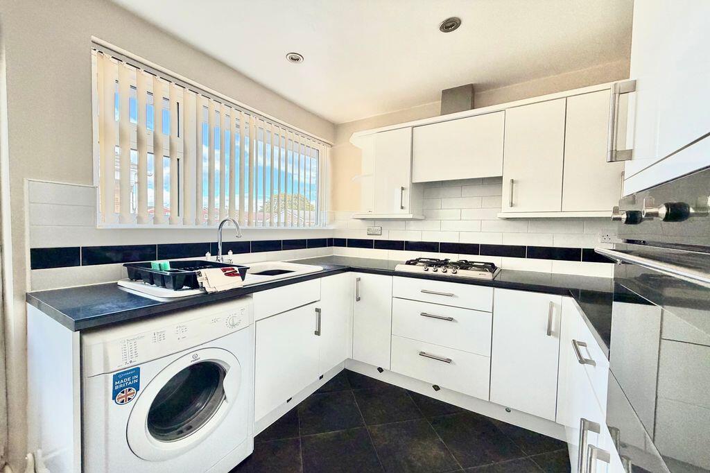 House in Weston-super-Mare, Mead Vale, Preanes Green - View 4