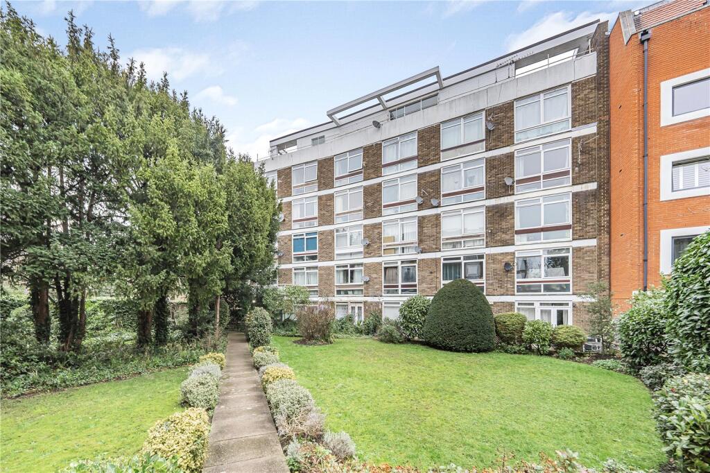 Main image of property: Cheval Court, Upper Richmond Road, London, SW15
