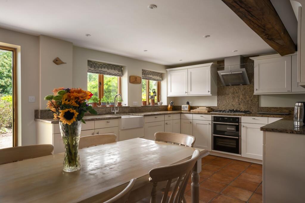 Titton, Worcestershire photo 4
