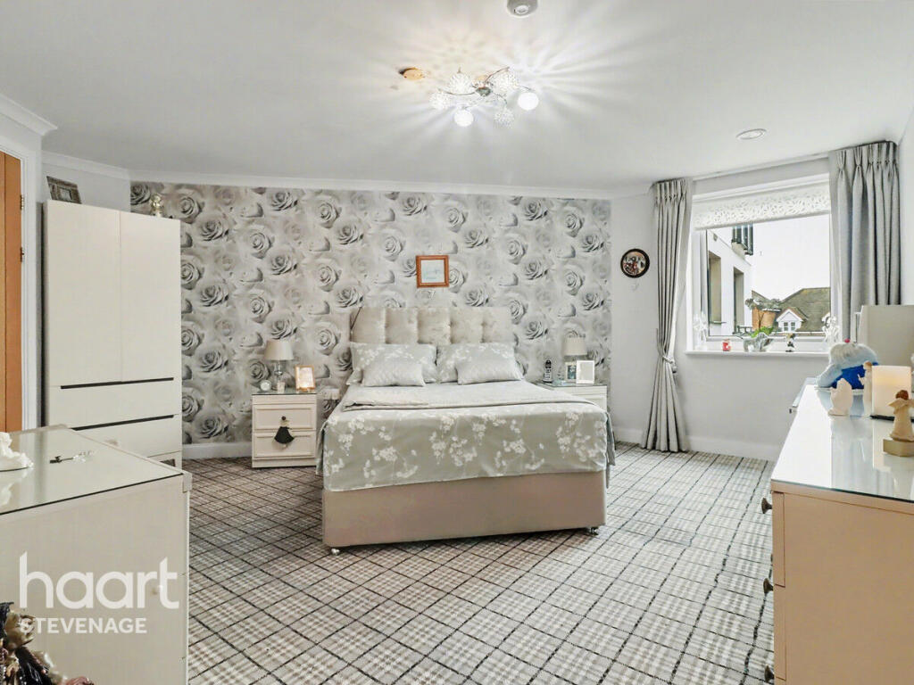 Primett Road, Stevenage photo 4