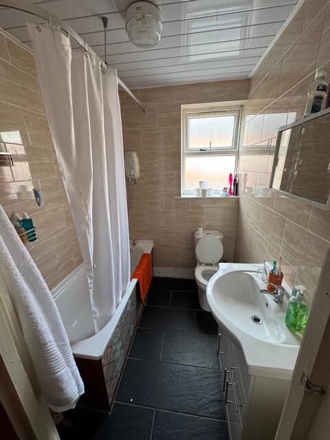 House in Leeds, West Yorkshire - More