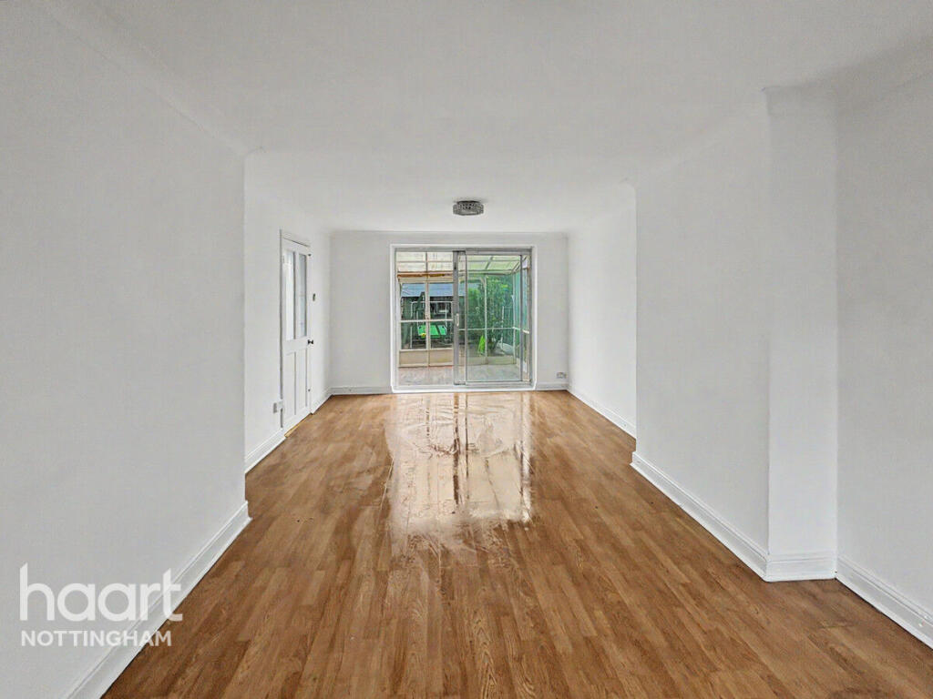 House in Nottingham, Clifton - View 3