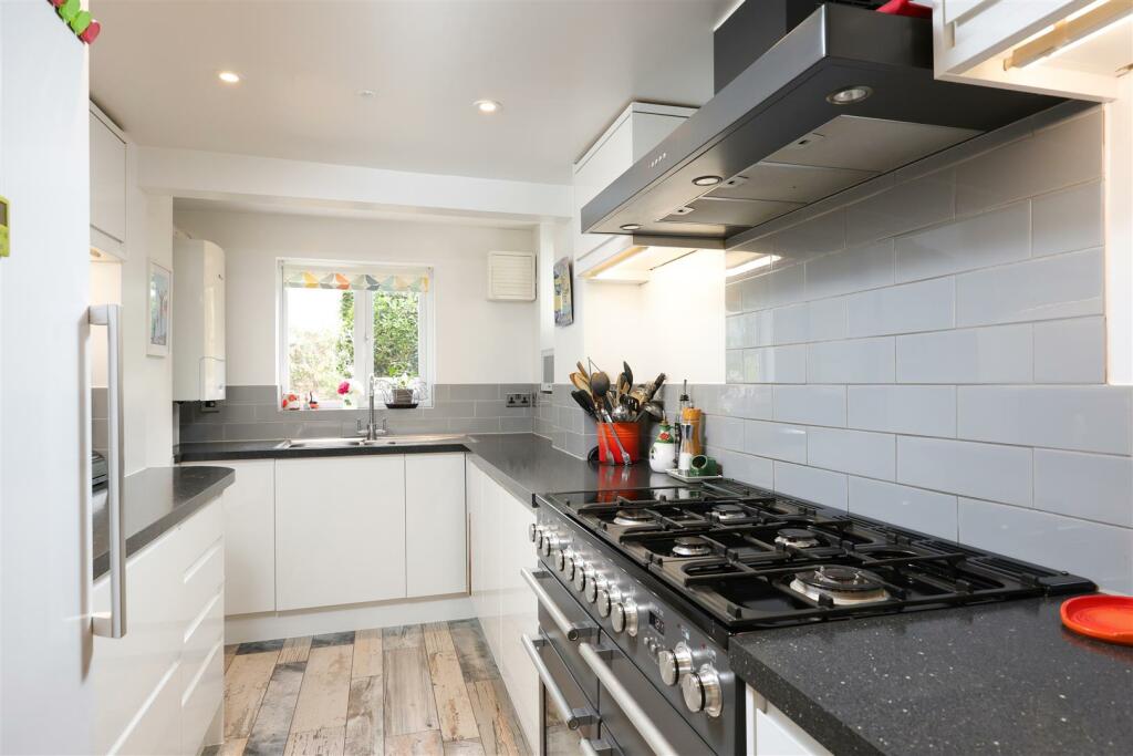 Albert Terrace, Salcombe Road, Sidmouth photo 2